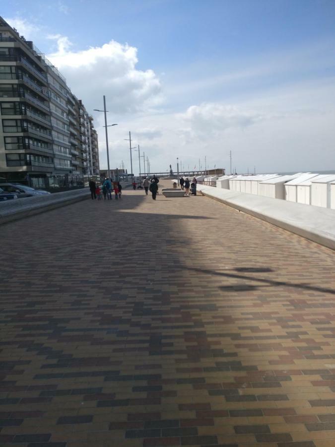 Apartament Wenduine Op Zeedijk Zewnętrze zdjęcie